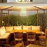 Evi And Aparthotel 3*