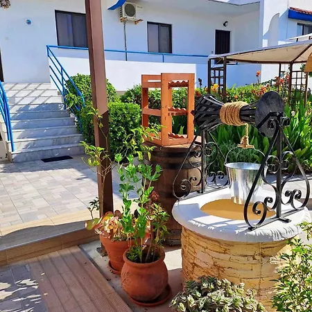 Hotel apartamentowy Evi And