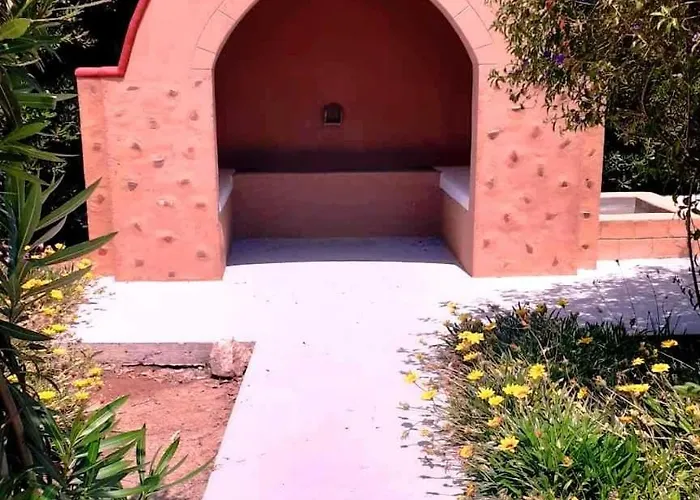 Evi And Aparthotel 3*