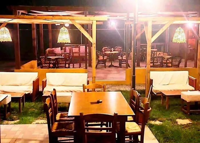 Hotel apartamentowy Evi And Theológos