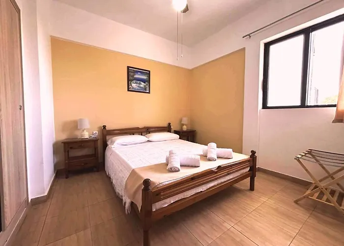 Evi And Appart hôtel Theológos