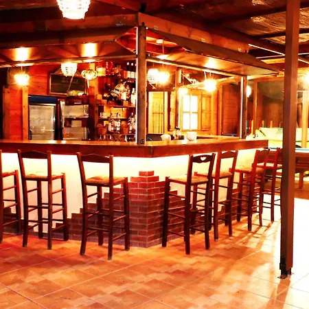 伊芙公寓及一室公寓酒店 公寓式酒店 Theológos