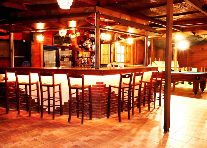 Evi And Ξενοδοχείο με διαμερίσματα Θεολόγος