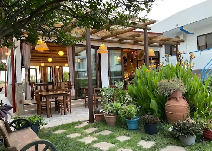 Hotel apartamentowy Evi And 3*