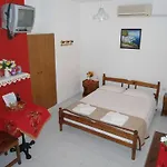 Evi And Apartmanhotel