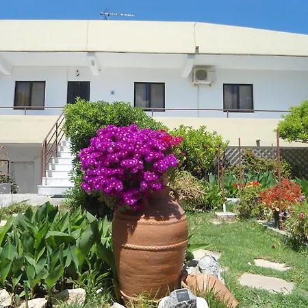 Evi And Aparthotel